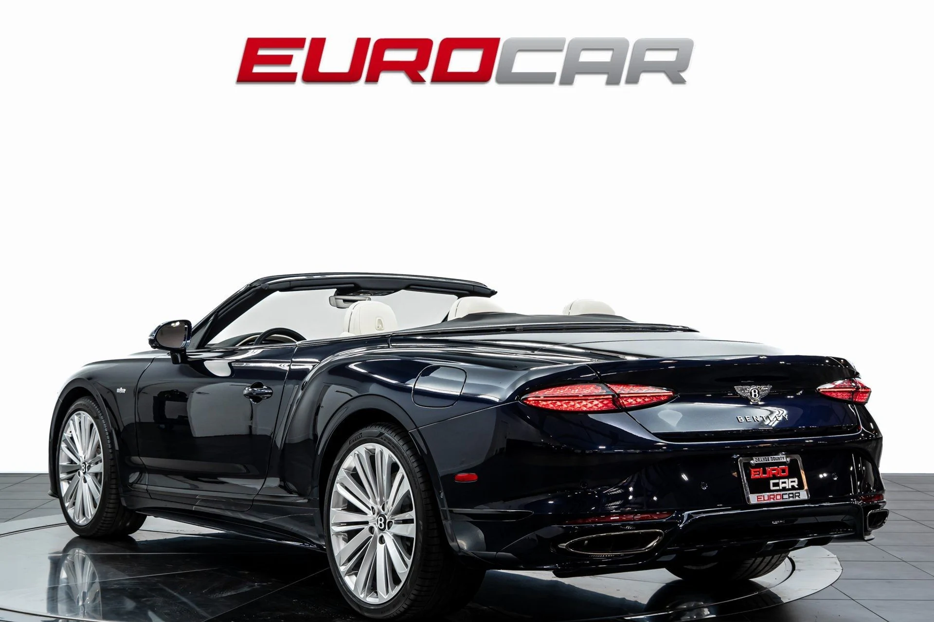 mph003_232740916_image_4_cf4691d832