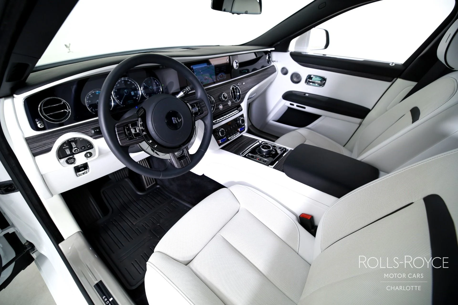 mph003_2328500995_Used_2021_Rolls_Royce_Ghost_1787242896_7af5d205fd