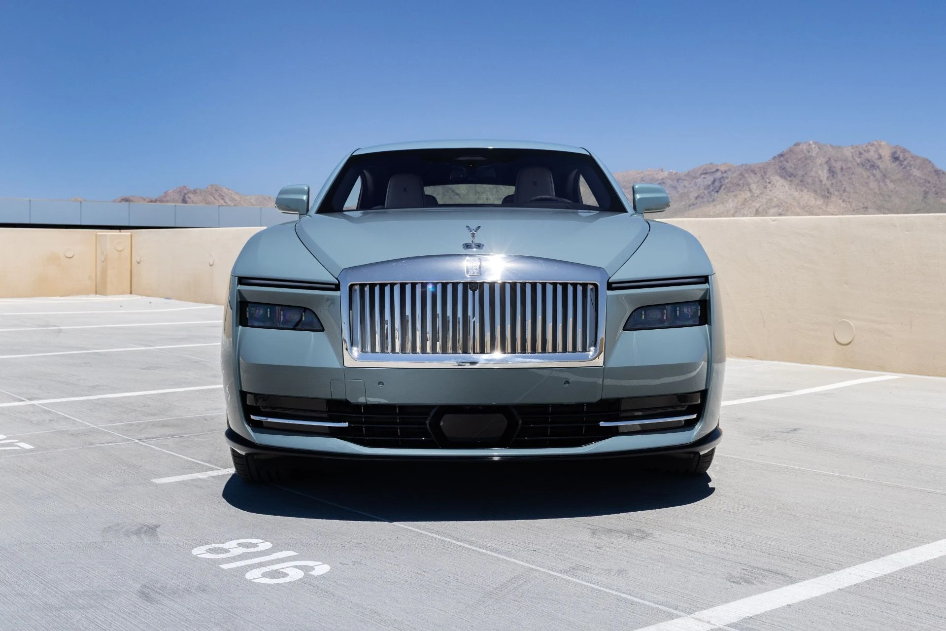mph003_2352094901_Used_2024_Rolls_Royce_Spectre_1778197946_2db0974bf3