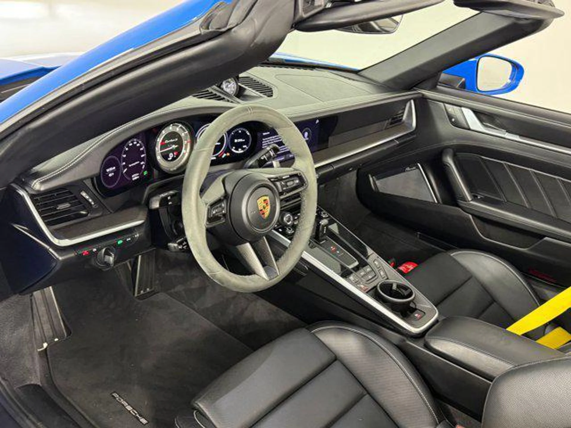 mph003_2364150251_z0z_SEV_9_J_Jpcnt0az3_Ug7etu_Q1_CI_a3db5a476d