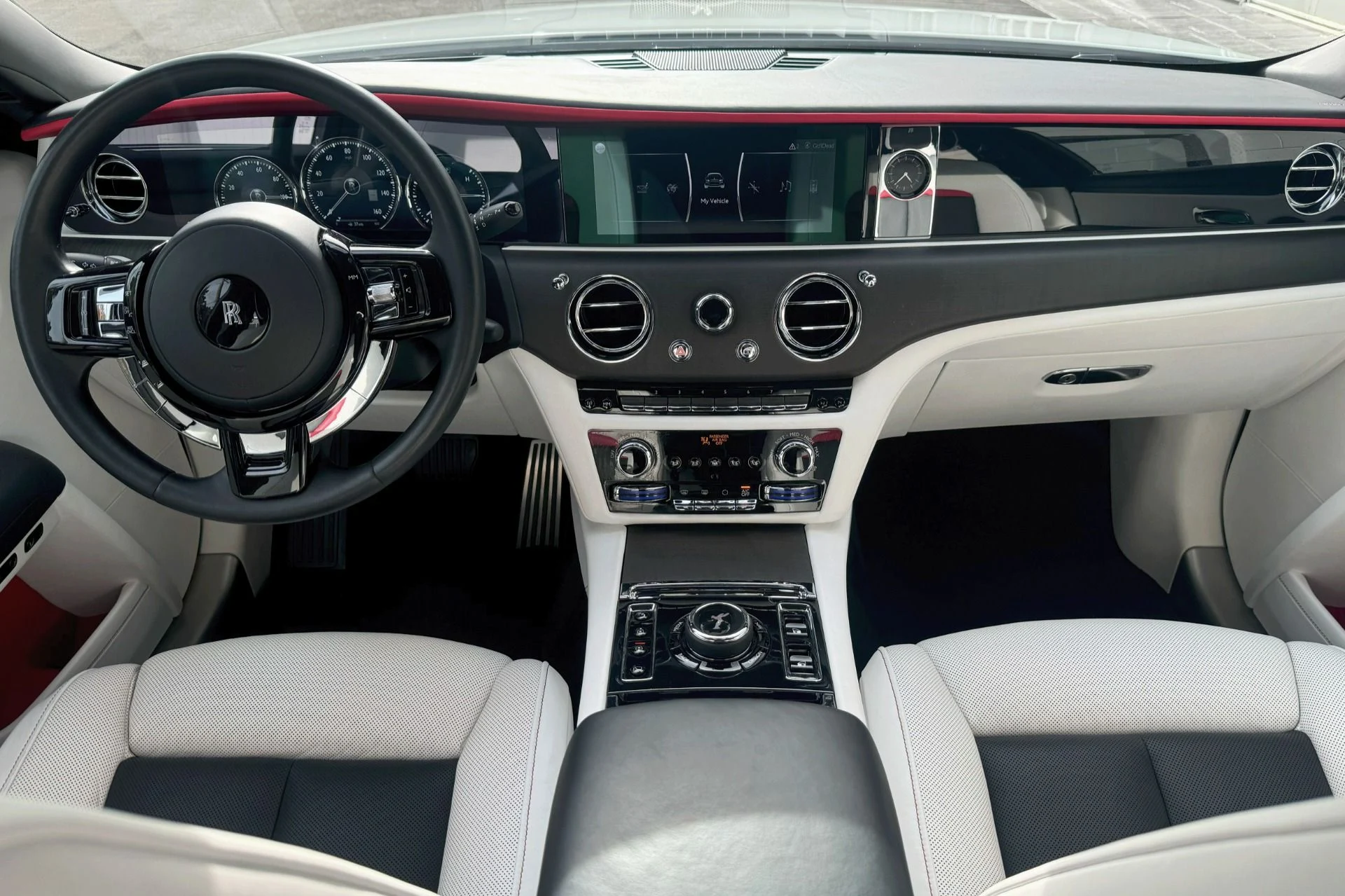 mph003_2373013808_Used_2022_Rolls_Royce_Ghost_1751312167_f08d221545