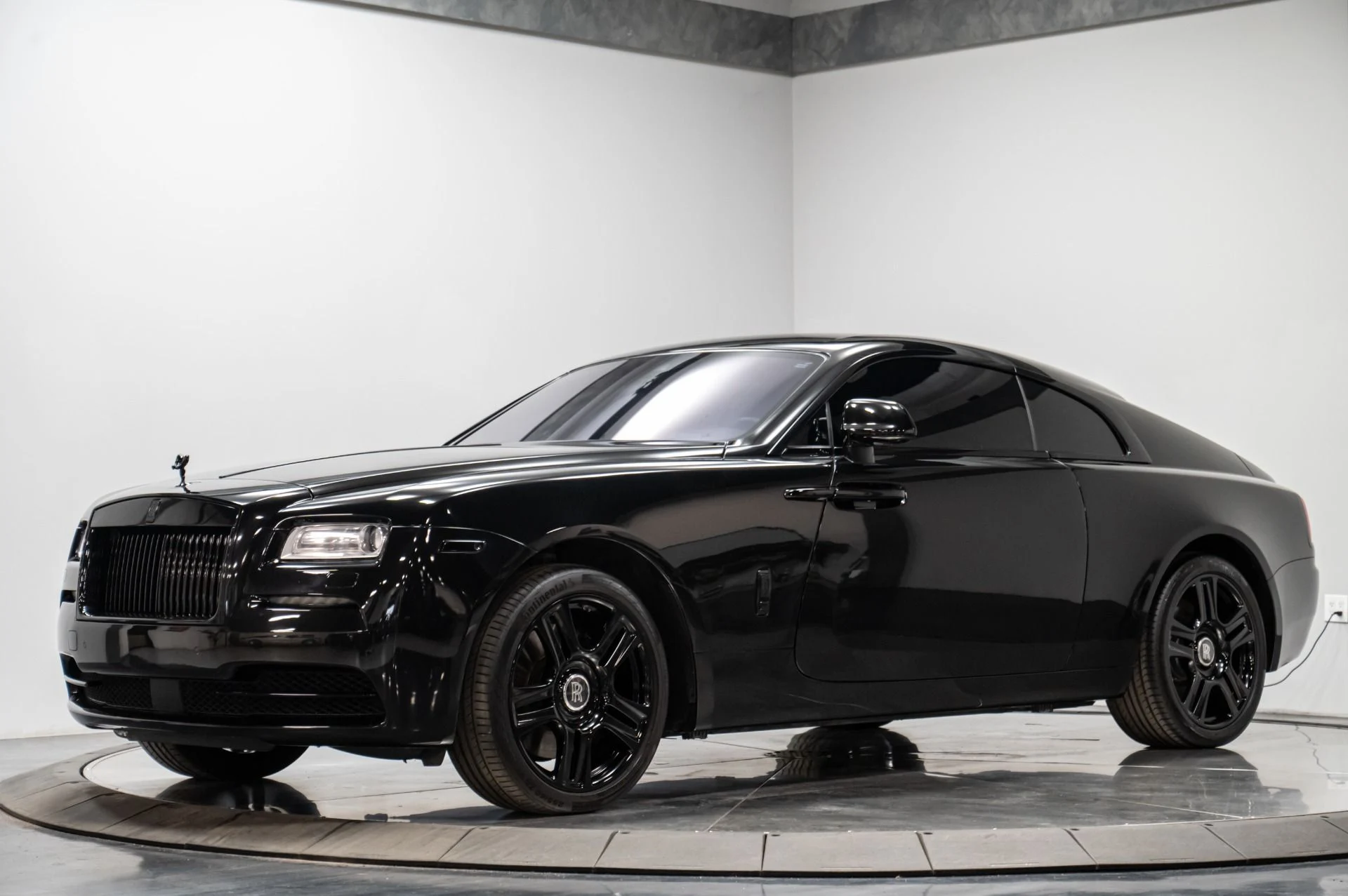 mph003_2390072800_Used_2014_Rolls_Royce_Wraith_1746024018_b0fb34527e