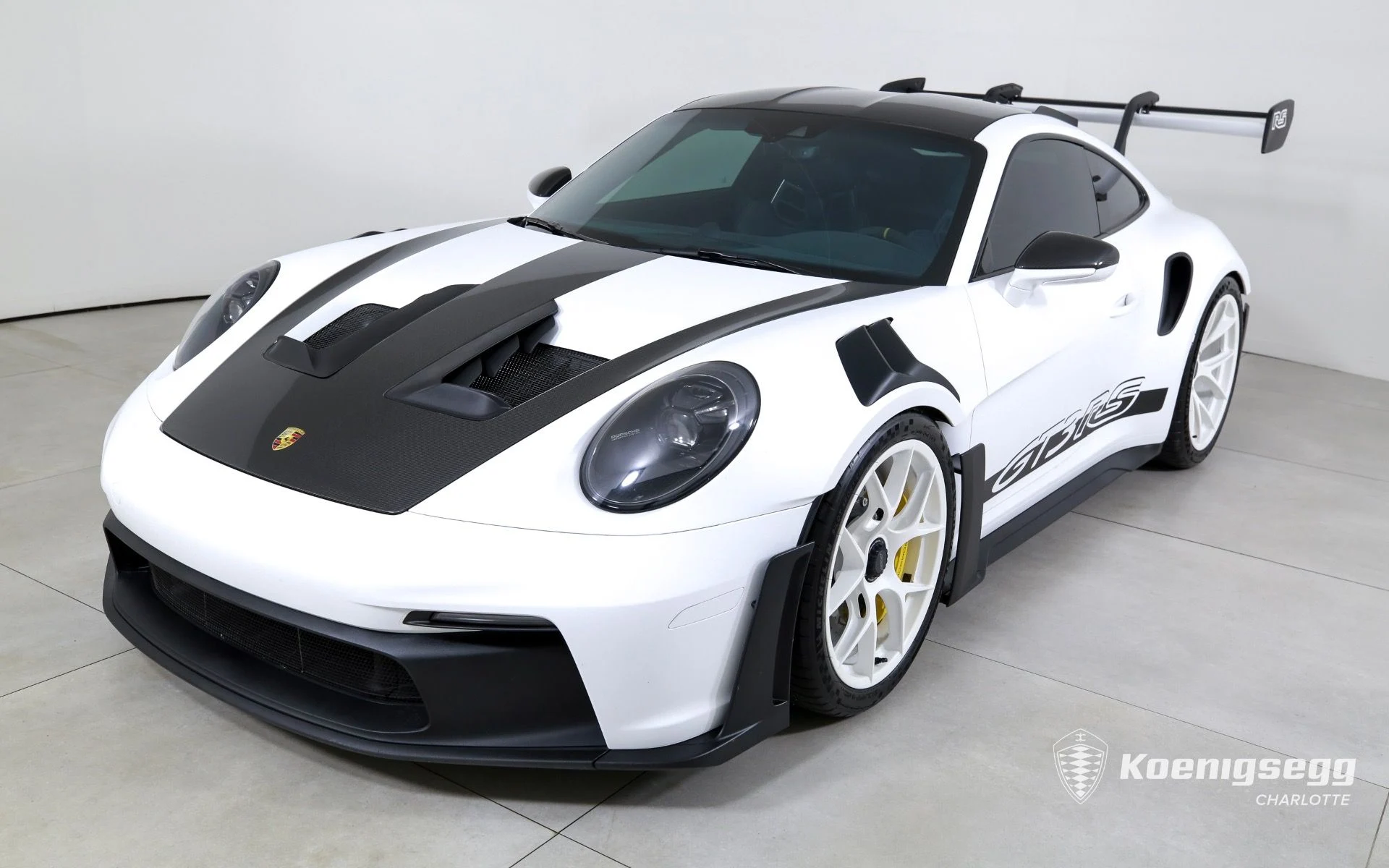 mph003_2396807180_Used_2024_Porsche_911_GT_3_RS_1761086045_ebf6180278