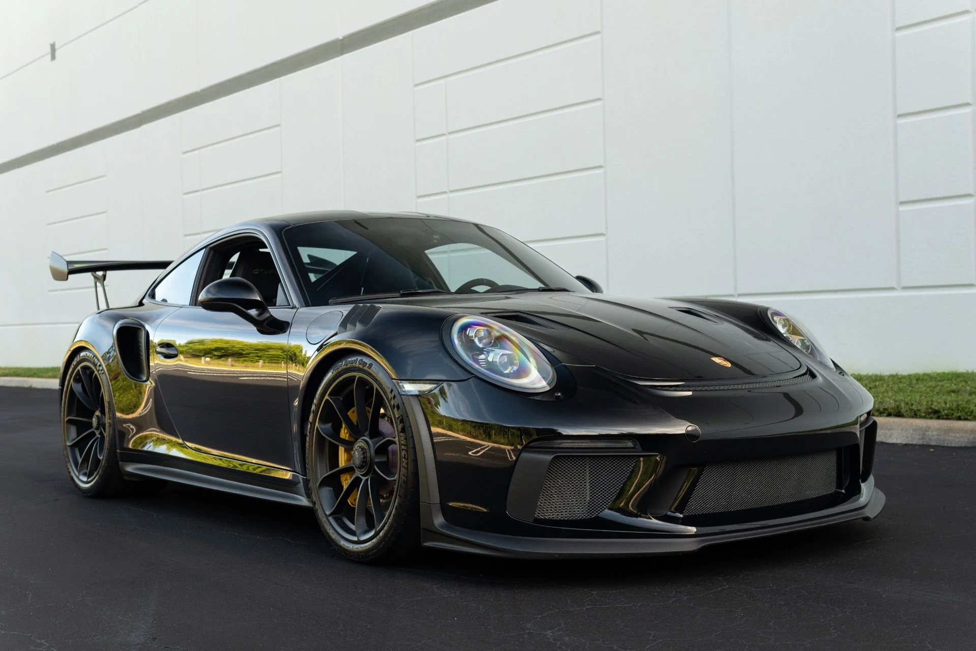 mph003_2421498996_Used_2019_Porsche_911_GT_3_RS_1765832694_f05e4a36db