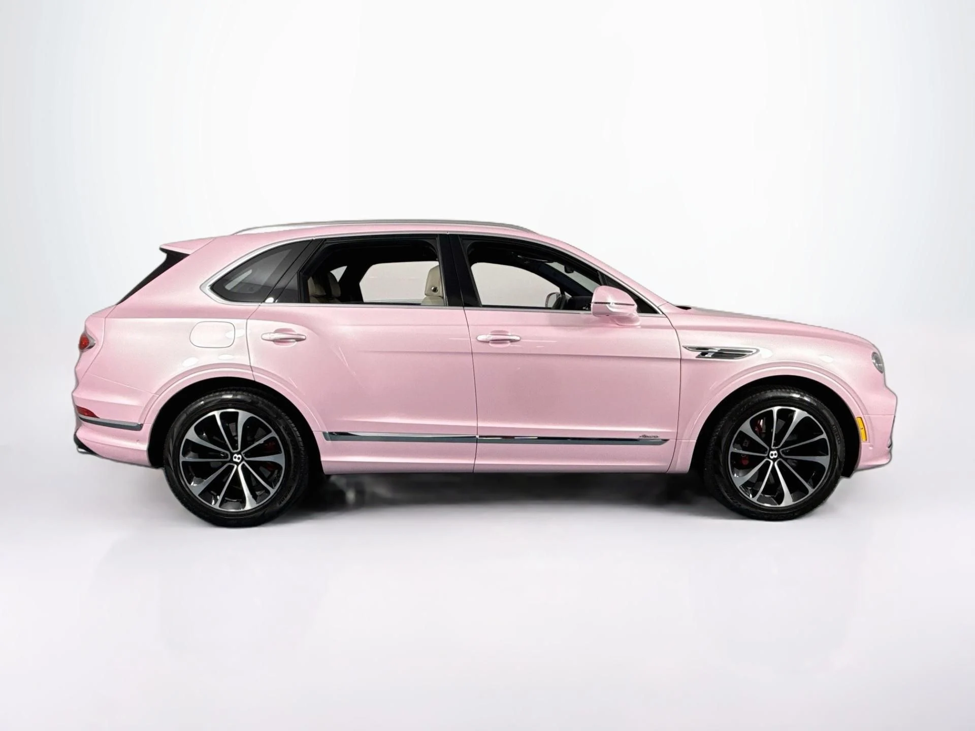 mph003_2426834297_Used_2023_Bentley_Bentayga_Azure_V8_1789145797_2676582951