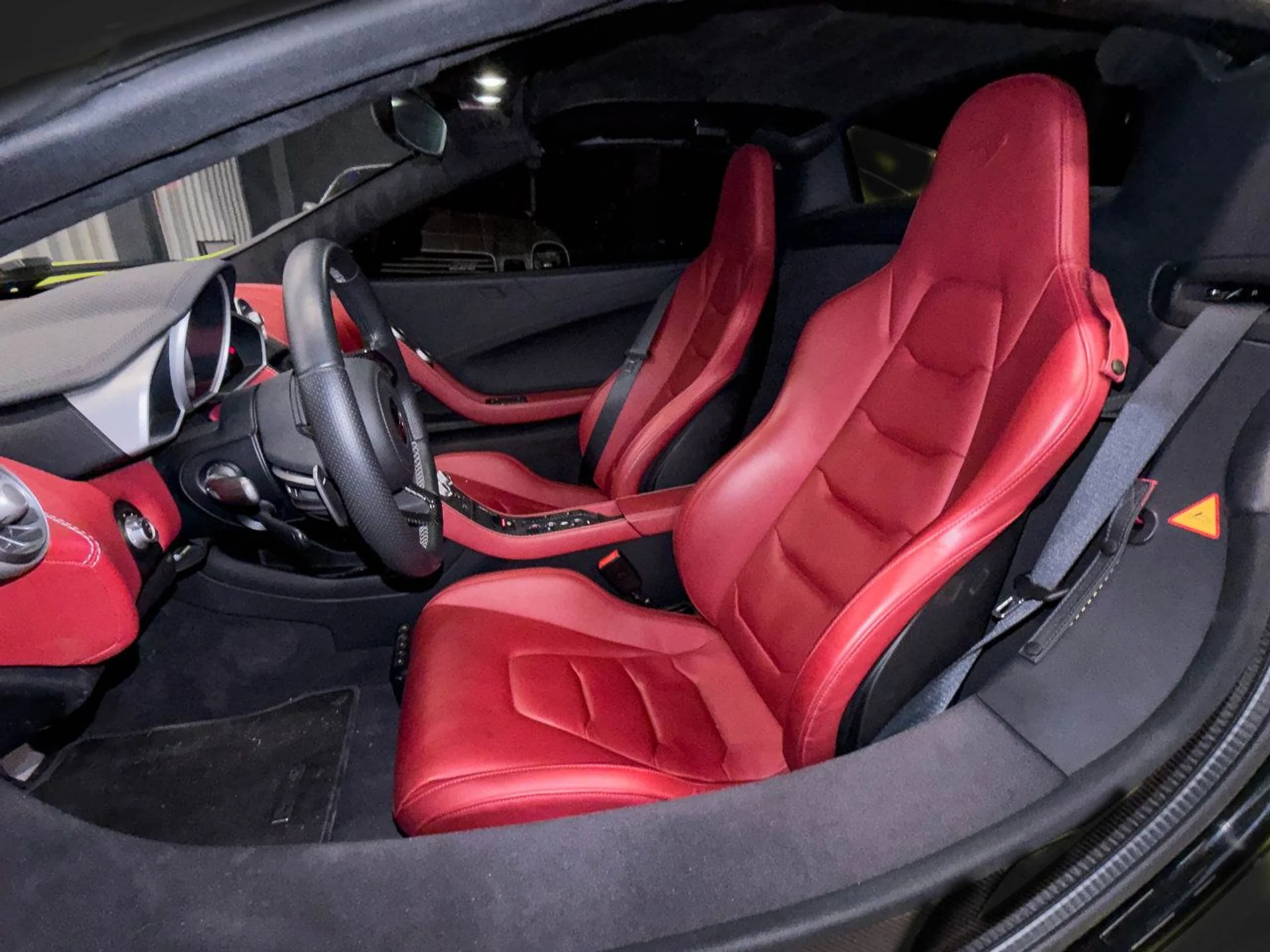 mph003_2444779266_mclaren_650s_2015_831745d2ec