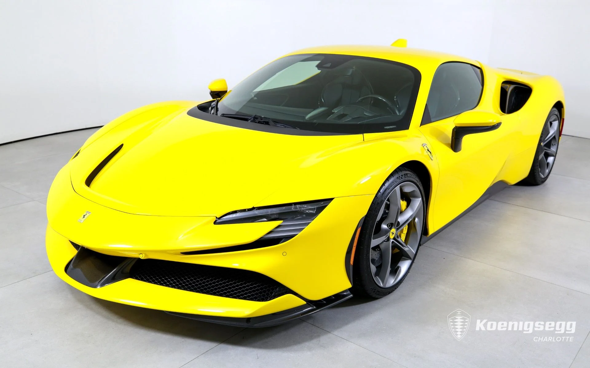 mph003_244737947_Used_2021_Ferrari_SF_90_Stradale_1760975075_a7a5c4f34b