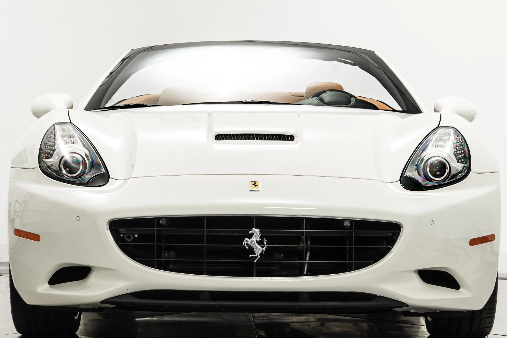 mph003_2447720392_Used_2014_Ferrari_California_1756832165_c2db42078e