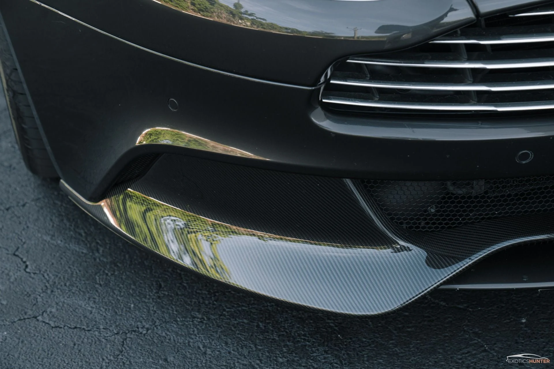 mph003_2450050589_Used_2014_Aston_Martin_Vanquish_Carbon_Everything_1754011458_54854c80b1
