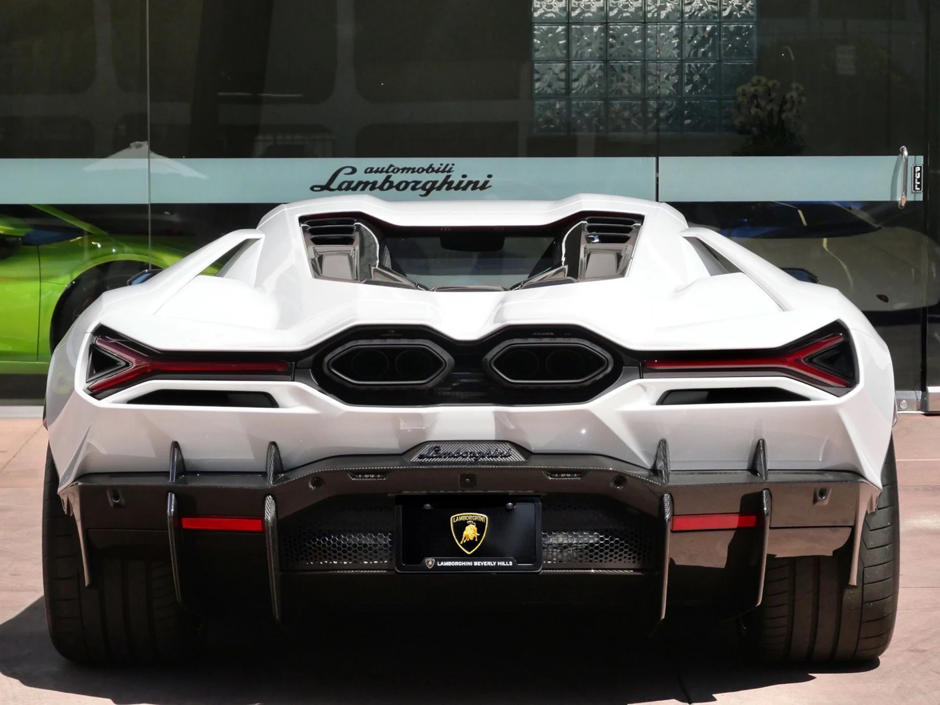 mph003_2453441919_44752820e11b31aa0b92e41a7caaa001x_9d53438d06