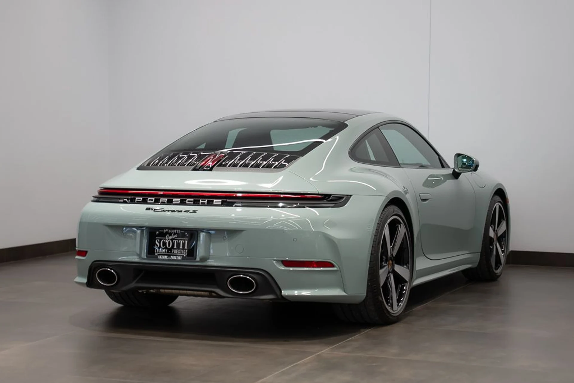 mph003_2456412815_porsche_911_2026_69b114f06b