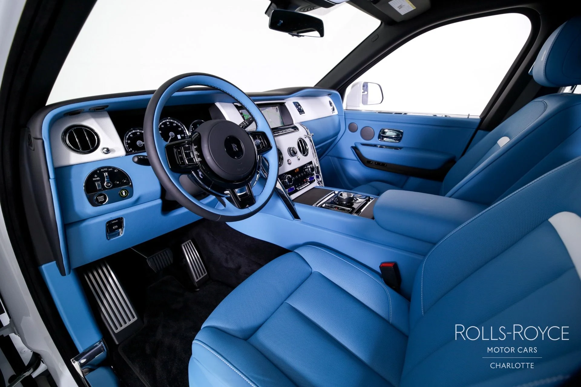 mph003_2457930741_Used_2024_Rolls_Royce_Cullinan_1715875988_e3ab8b88e9