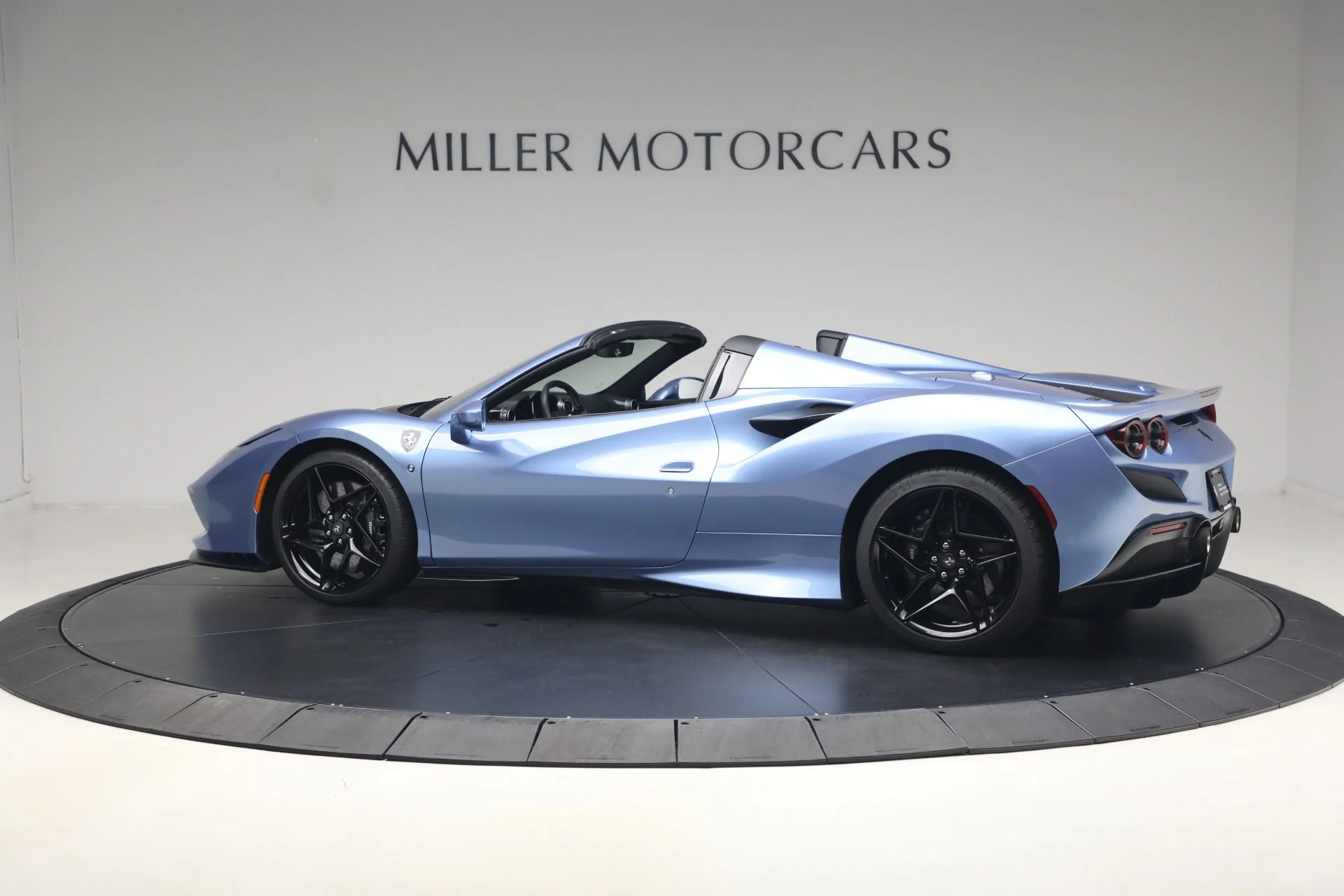 mph003_2460357159_Used_2021_Ferrari_F8_Spider_1782576050_af821ee09d