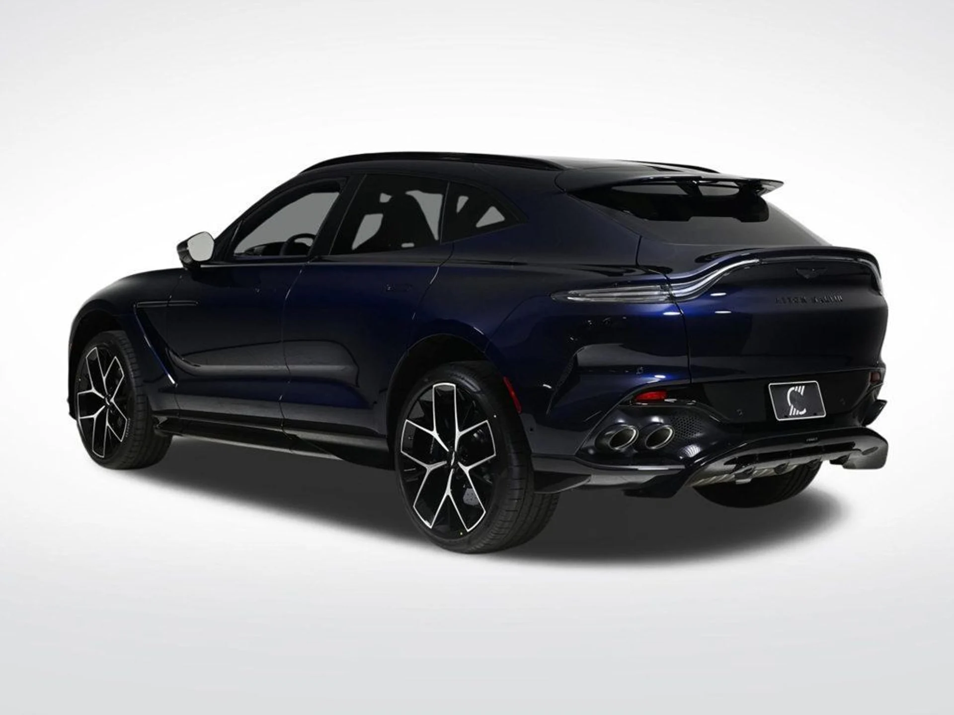 mph003_2460442006_new_2026_aston_martin_dbx_707awd_11350_22961651_3_1024_f660eba9cc