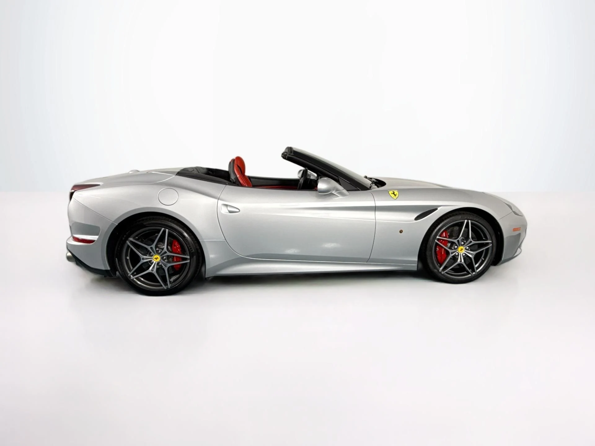 mph003_2461518561_Used_2015_Ferrari_California_T_1782334315_f8d5c7ad83
