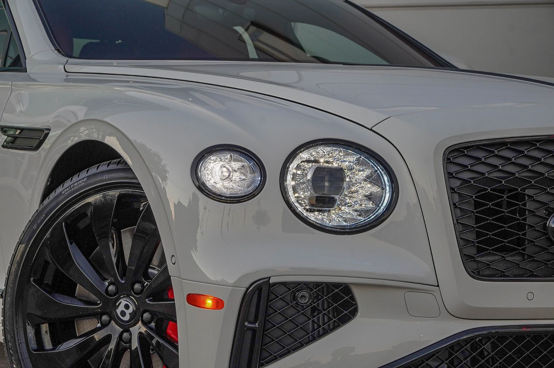 mph003_246258576_Hi_Tech_Luxury_Imports_LLC_SCBBP_6_ZG_5_TC_025490_image_3_64e622f795