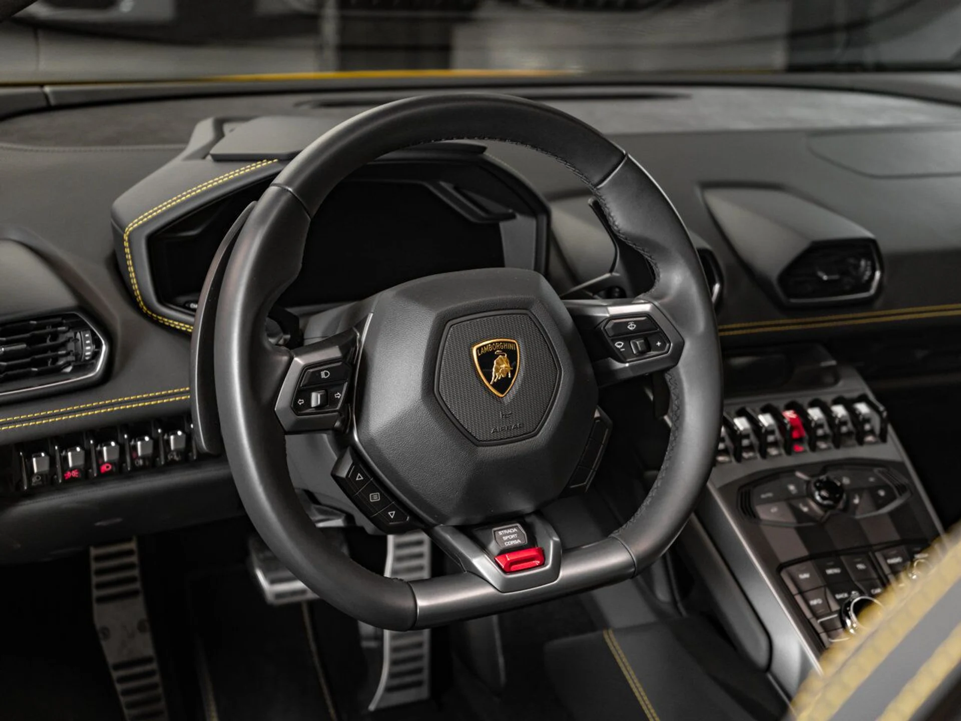 mph003_2467068772_lamborghini_huracan_2017_99727302f5