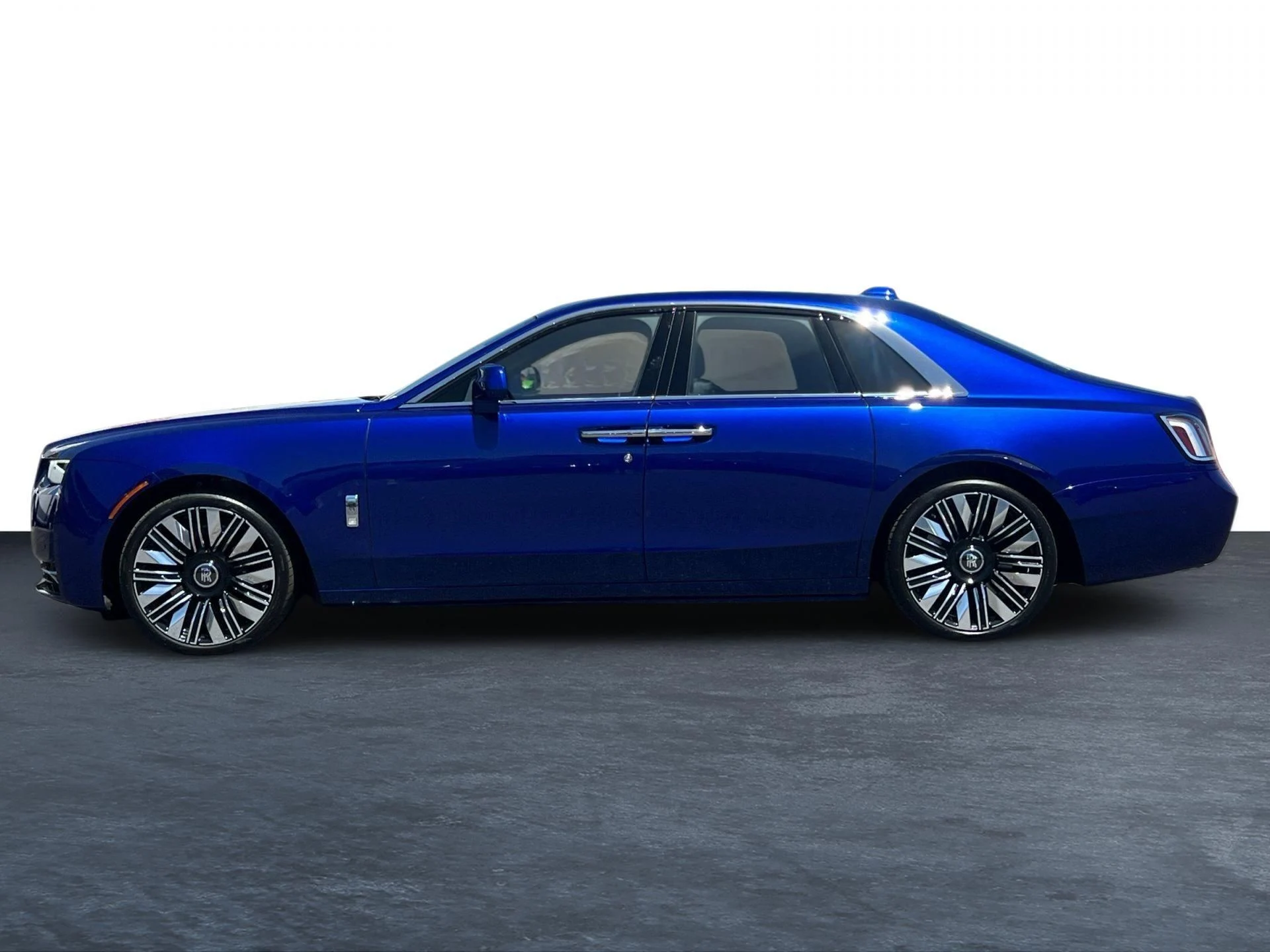 mph003_2474224067_Used_2026_Rolls_Royce_Ghost_1780994433_871ea46506