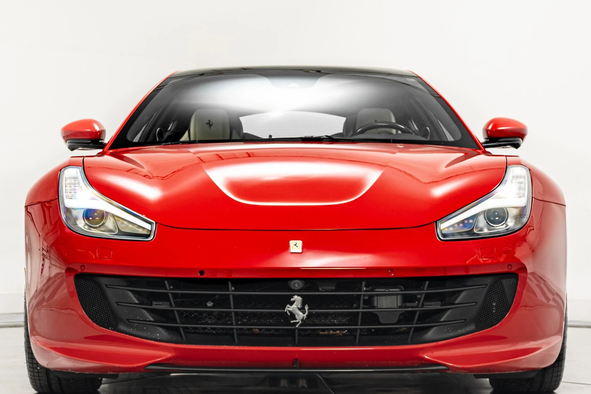 mph003_2477340494_Used_2020_Ferrari_GTC_4_Lusso_V12_Power_Passenger_Display_Carbon_Fiber_Interior_Trim_1776369259_0730b01777