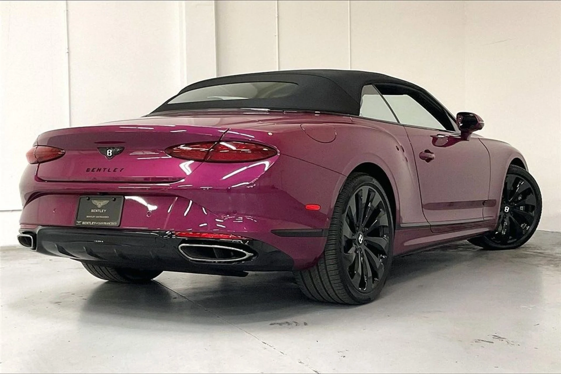 mph003_2478235822_37e0191f6a0391eea3f4e62b54d4c483x_8df53d903b