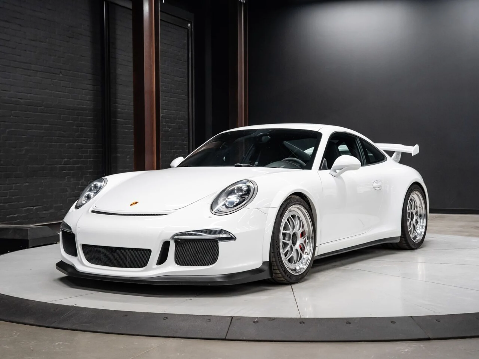 mph003_2478279499_porsche_911_2015_6cca684c2e