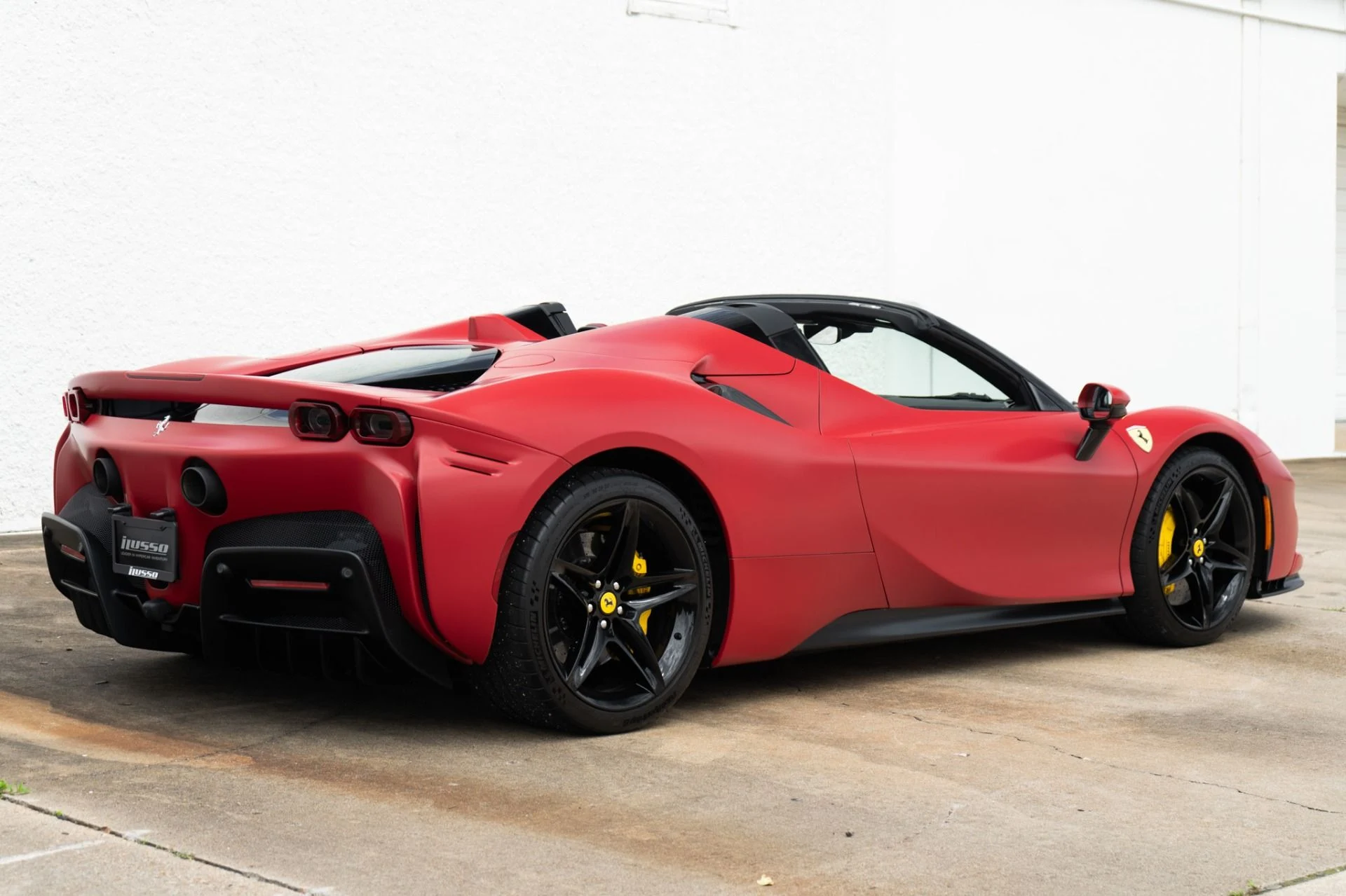 mph003_2487529174_Used_2023_Ferrari_SF_90_Spider_1780939425_b9dc4696f5