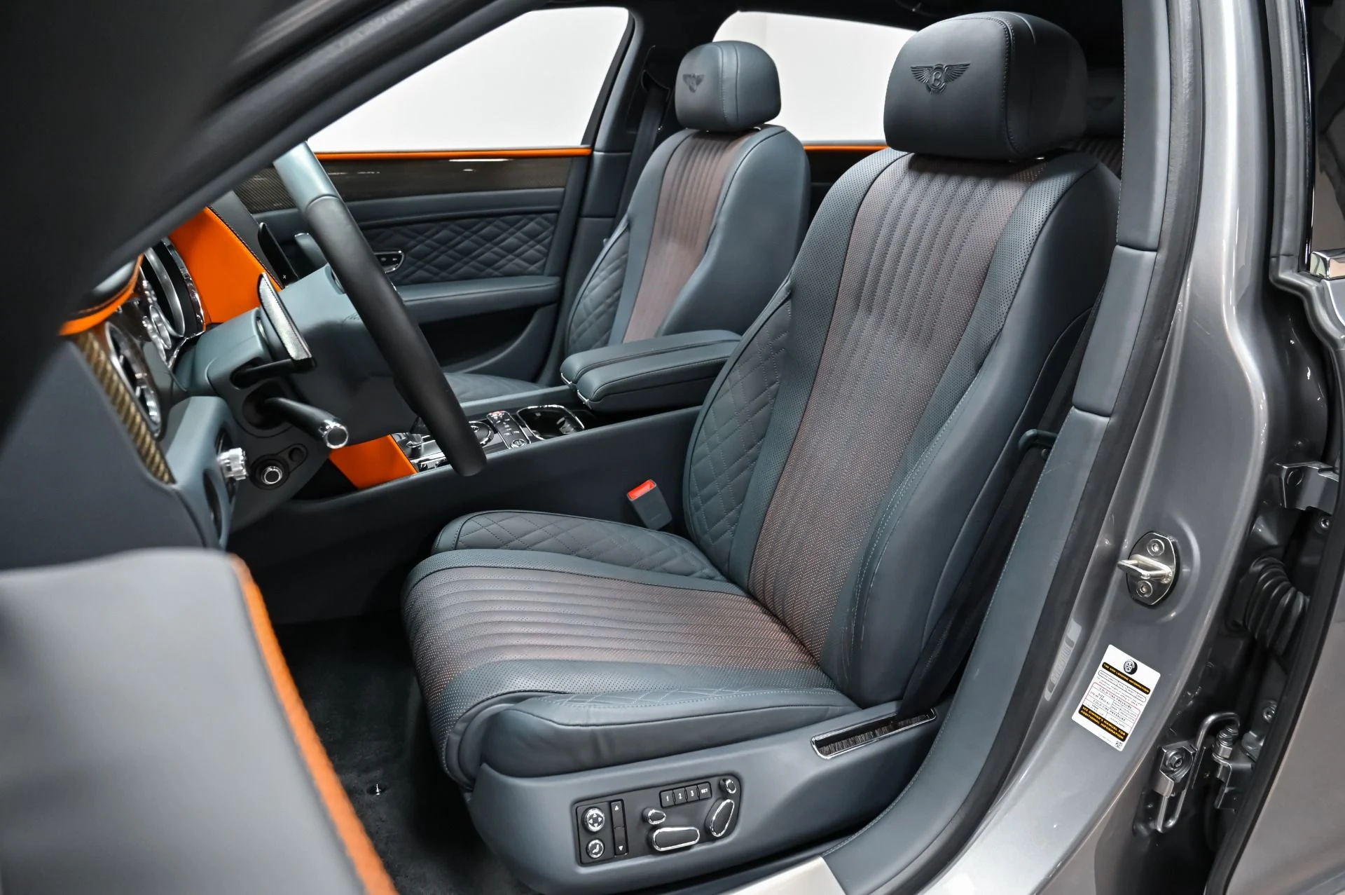 mph003_2493356539_Used_2018_Bentley_Flying_Spur_V8_S_1754506017_e4da737c23