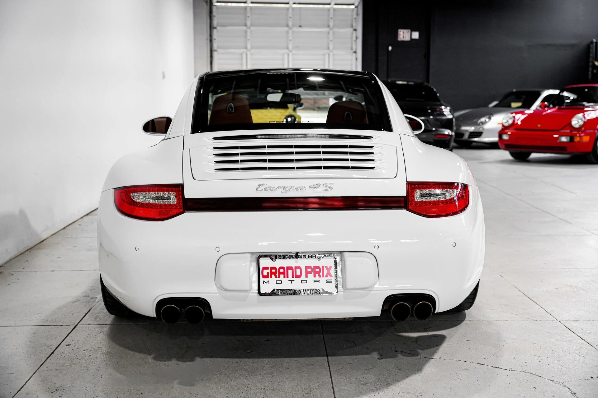 mph003_2497505951_dfffeeff8a7e52285c19f8fed23bc3b4x_1036891fe5