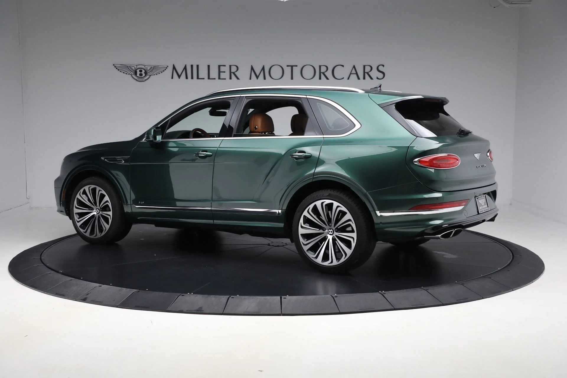 mph003_2502473203_Used_2021_Bentley_Bentayga_V8_5ba7d8fe74