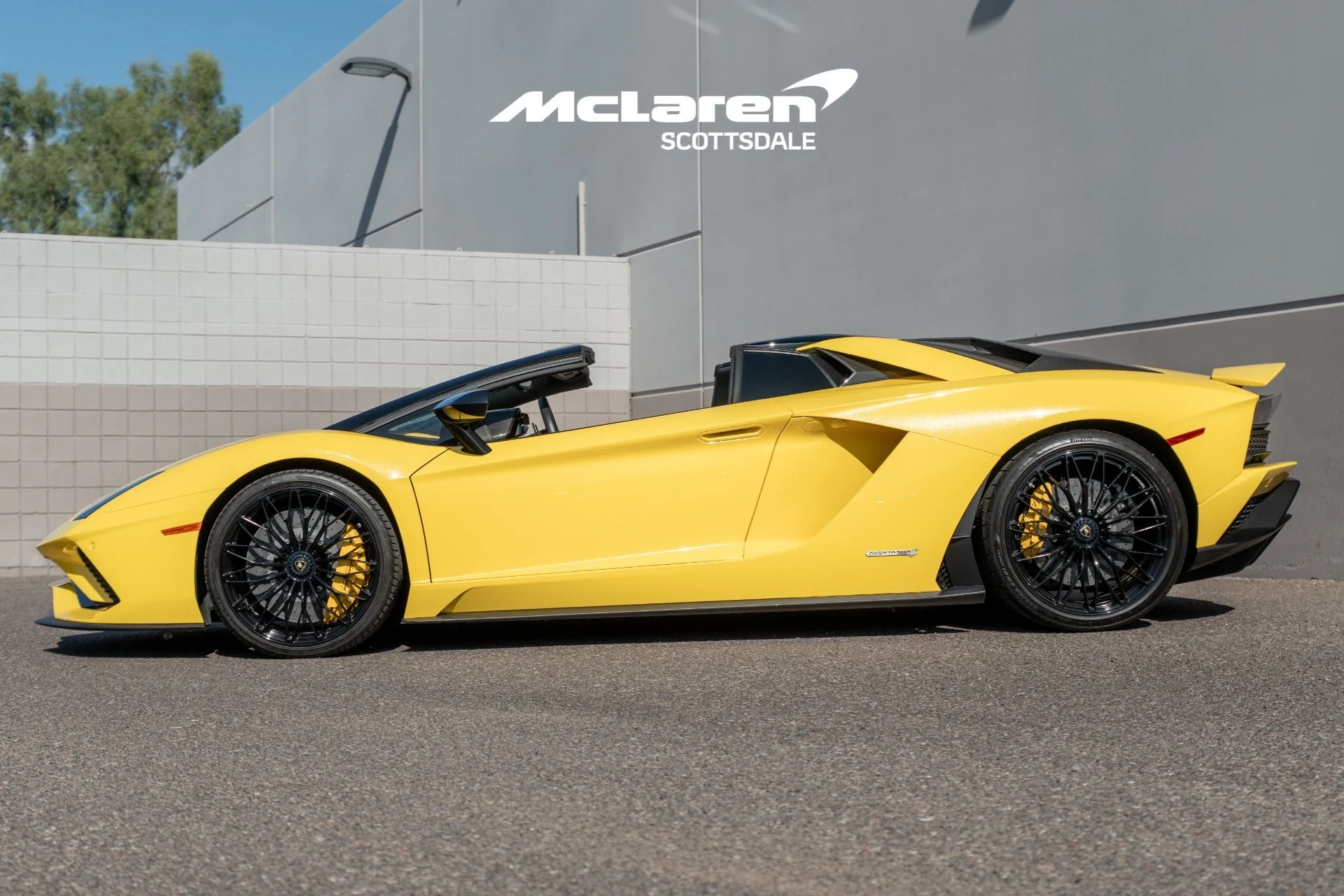 mph003_2506655540_Used_2019_LAMBORGHINI_AVENTADOR_1788542104_d8c7f12116