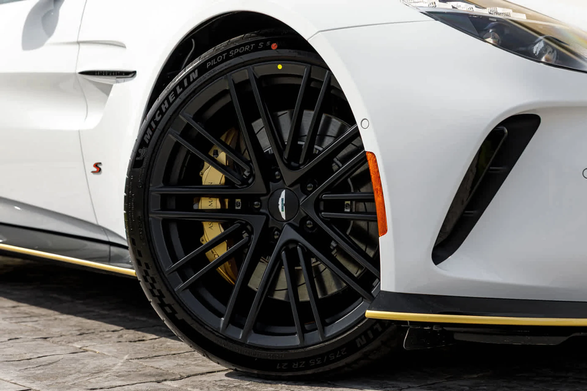 mph003_2513462616_4_0f2be2c389