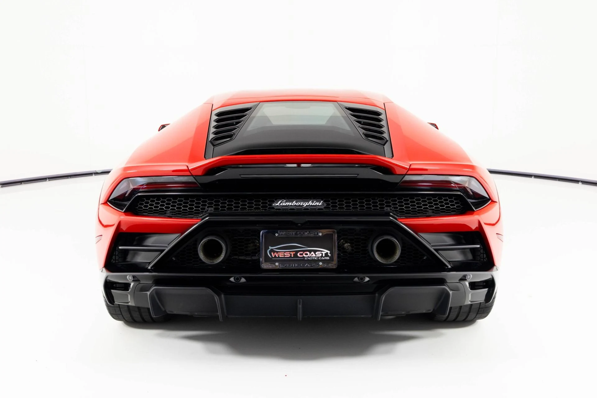 mph003_2516294513_Used_2021_Lamborghini_Huracan_EVO_1762806435_f6aba88eb8