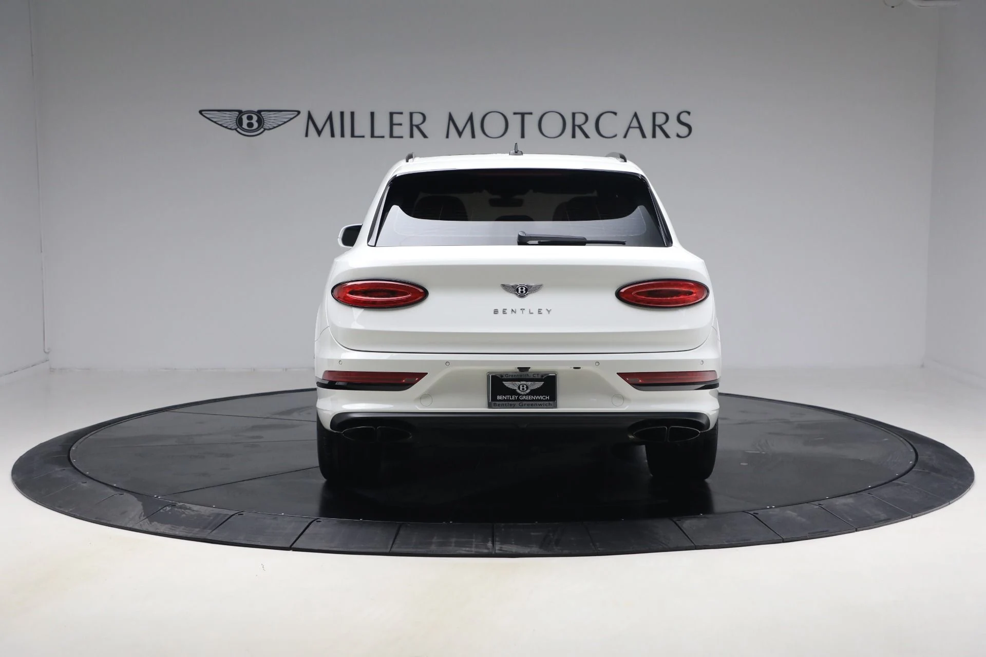 mph003_2520039440_Used_2023_Bentley_Bentayga_V8_1770079262_4188a9e5da