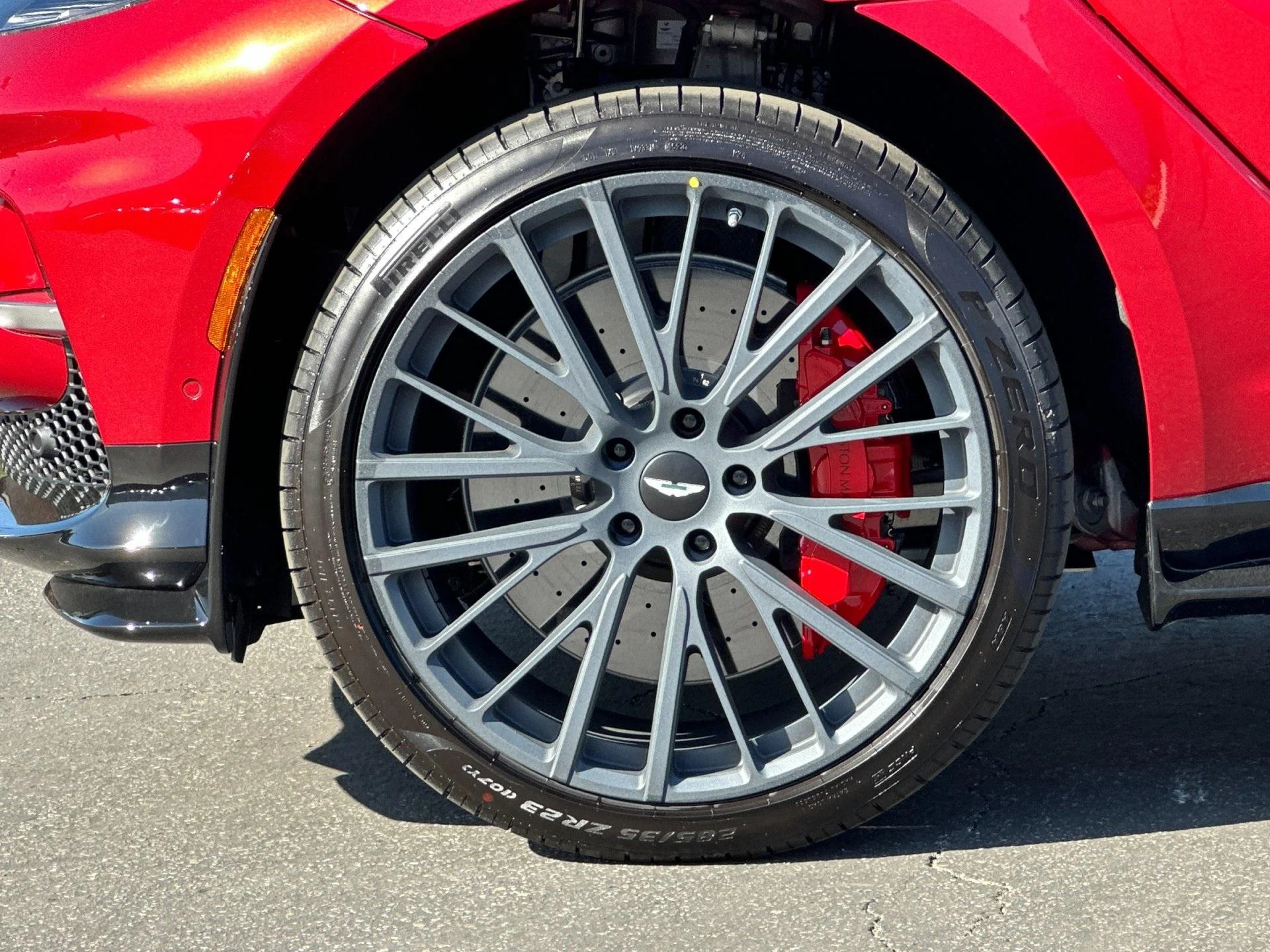 mph003_2522508637_New_2024_Aston_Martin_DBX_707_1747424158_d8c1cb805e