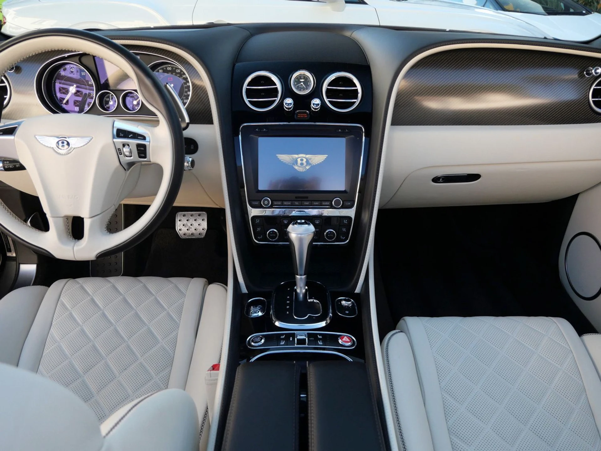 mph003_2533949316_f465062a07c81052879777033ff2d182x_63af12a554