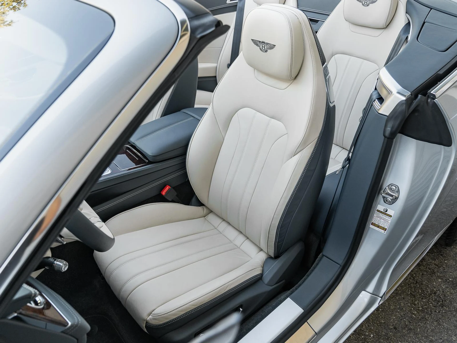 mph003_2541985731_Used_2022_Bentley_Continental_GTC_GT_V8_1777583125_7e0b3926cd
