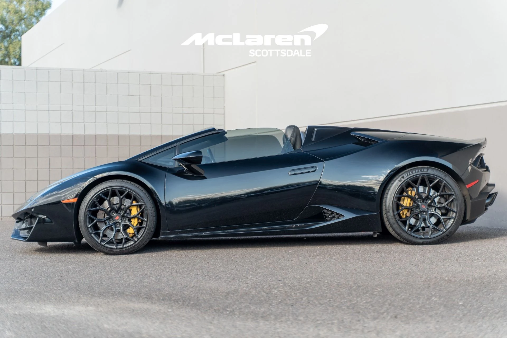 mph003_2543074318_Used_2019_LAMBORGHINI_HURACAN_LP_580_2_Spyder_1765056710_0c89503107