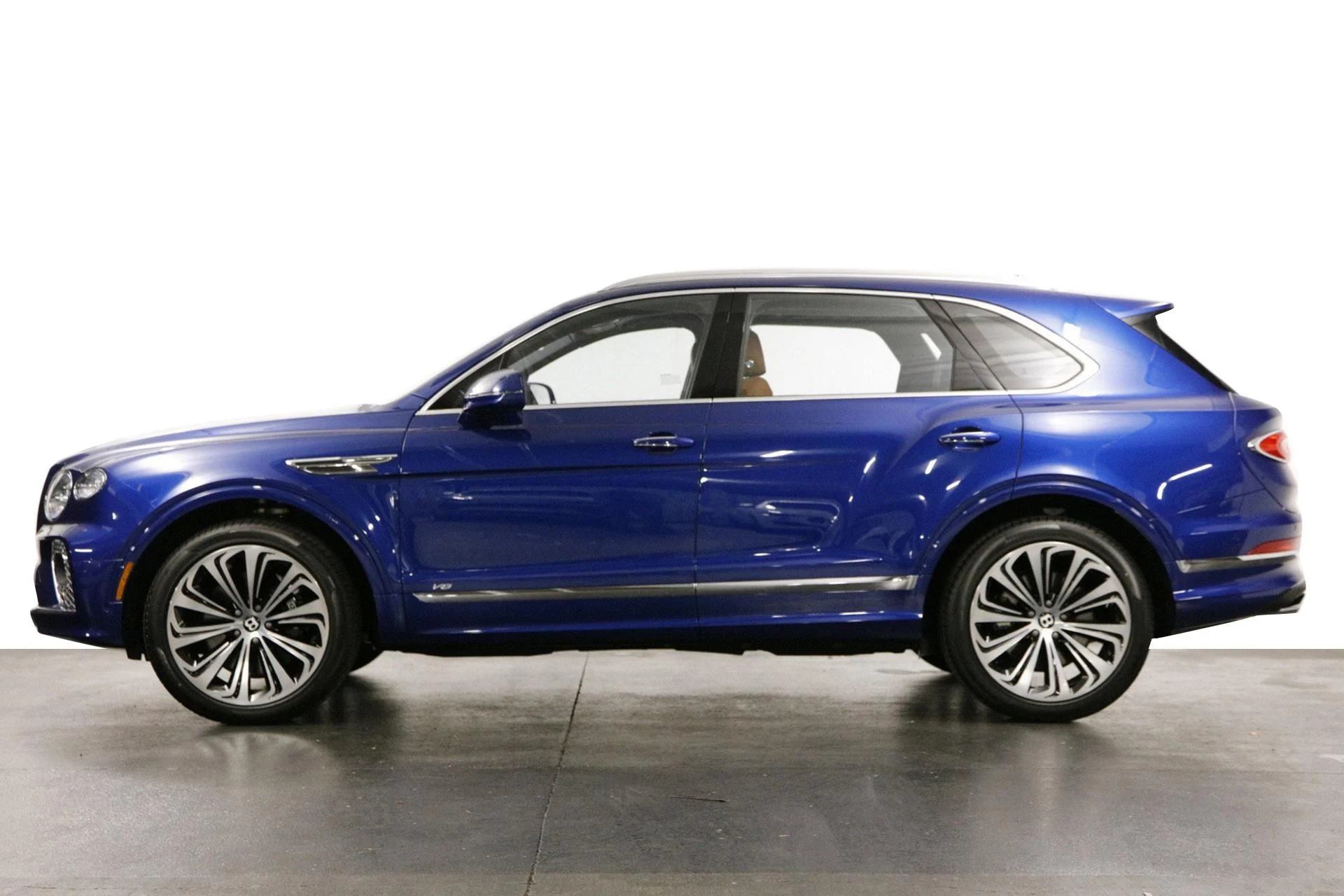 mph003_2550528372_Used_2022_Bentley_Bentayga_V8_1678278170_a9e561366c