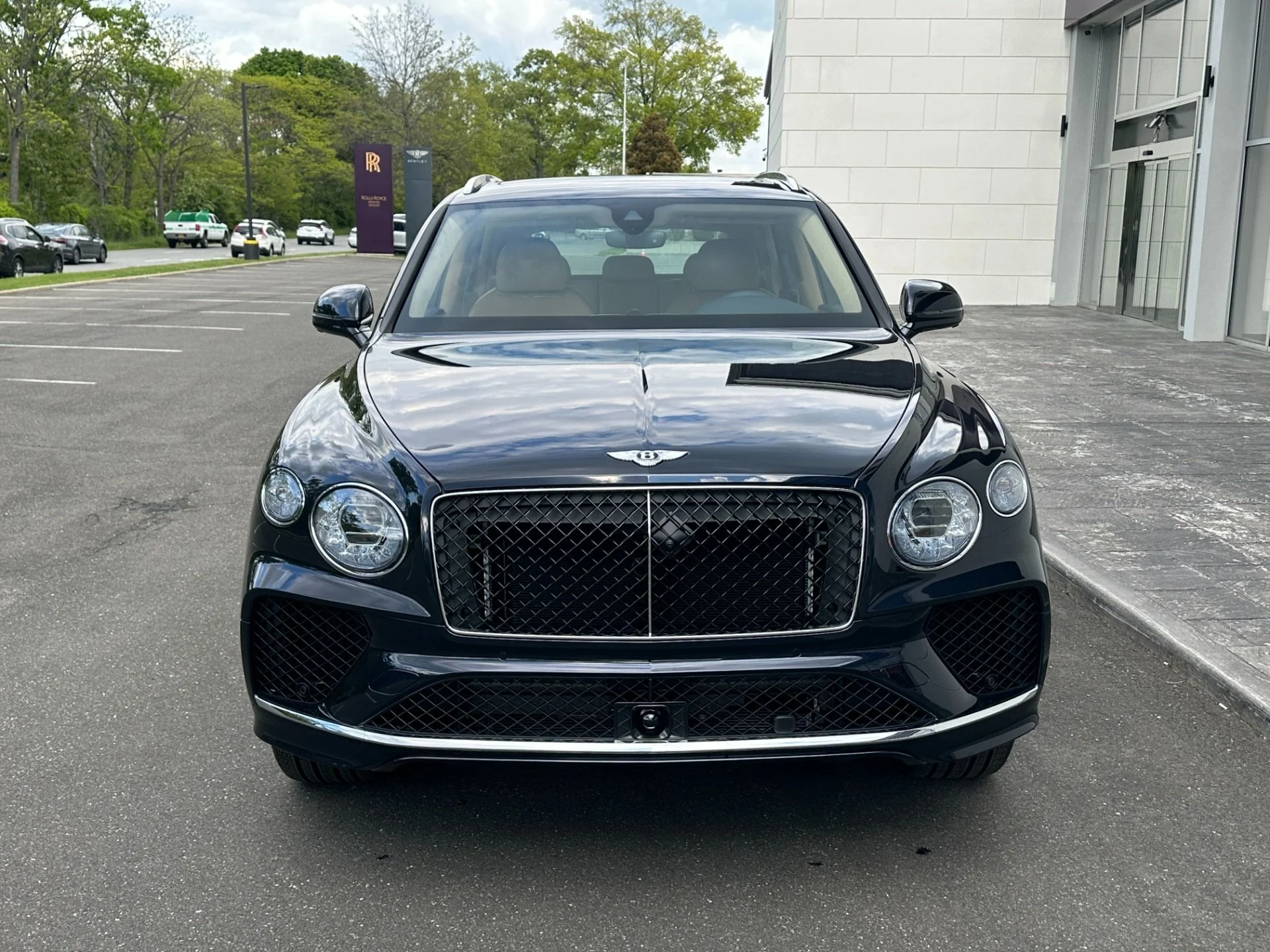 mph003_2574257208_Used_2026_Bentley_Bentayga_V8_1786136502_b46951845d