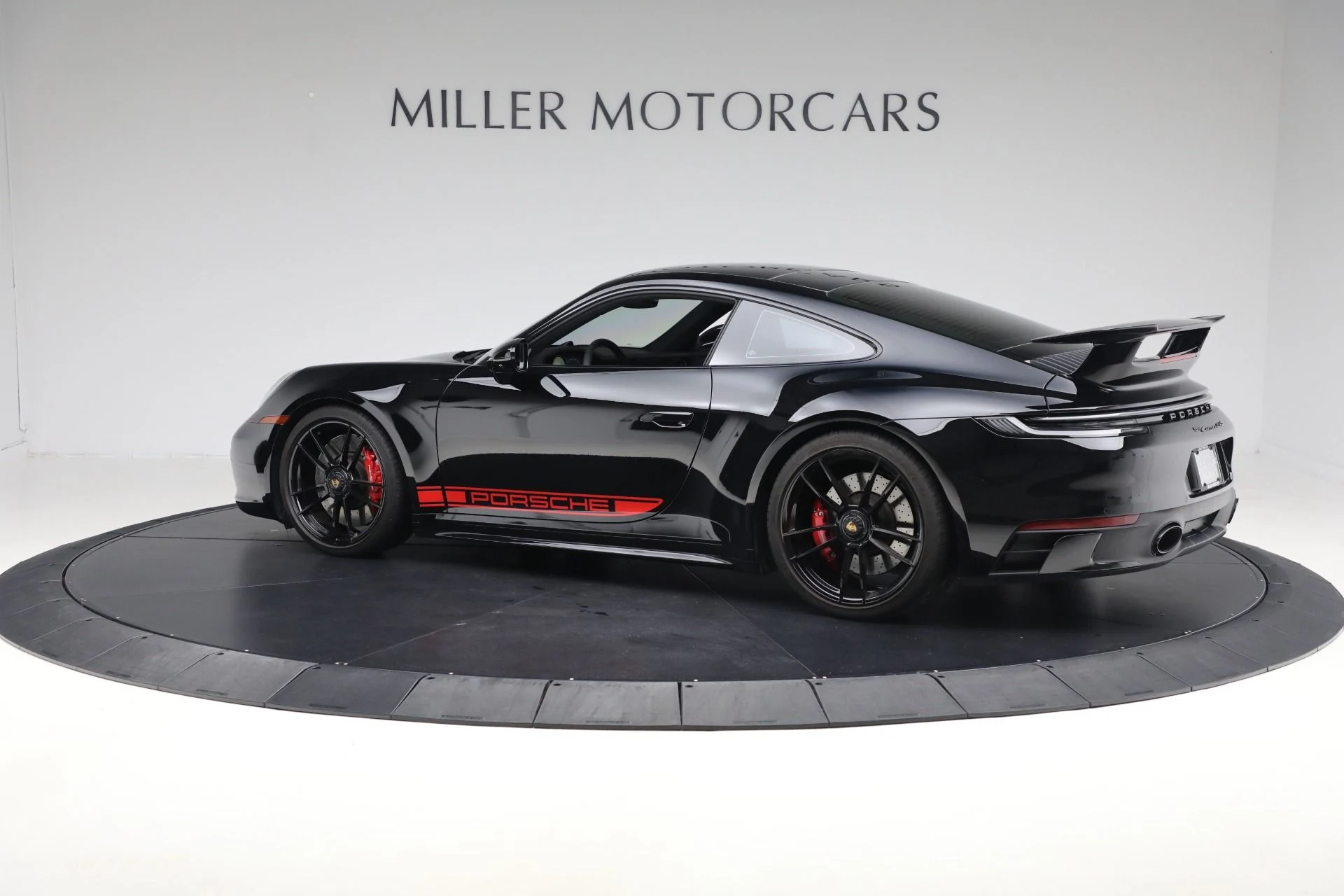 mph003_2574434990_Used_2023_Porsche_911_Carrera_GTS_d82fa4431a