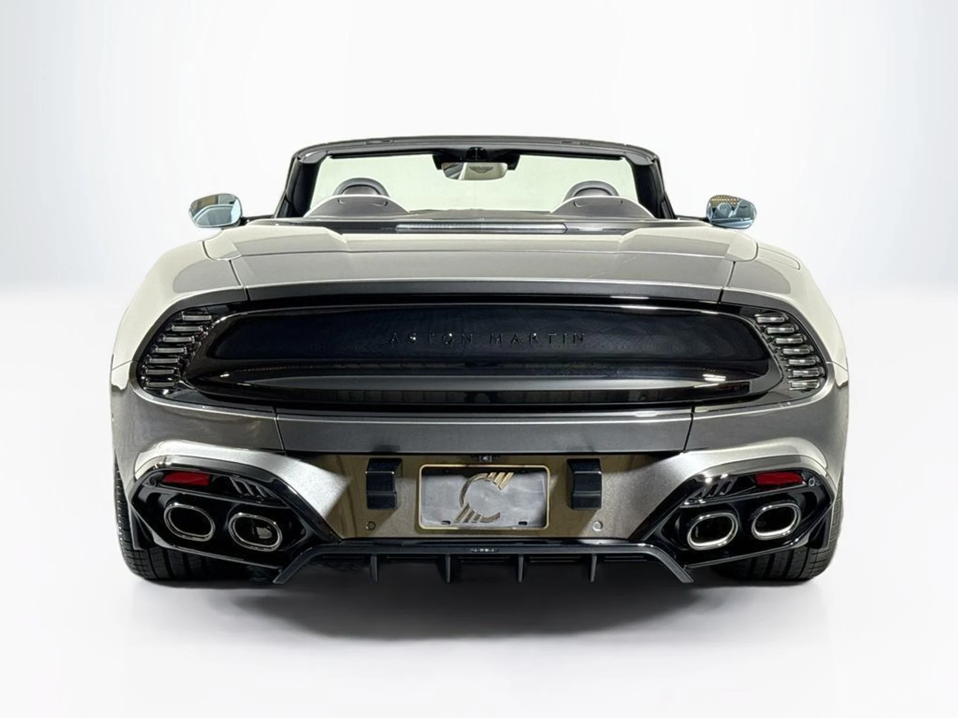 mph003_258281699_new_2027_aston_martin_vanquish_volante_11350_23067135_4_1024_1b063aedda