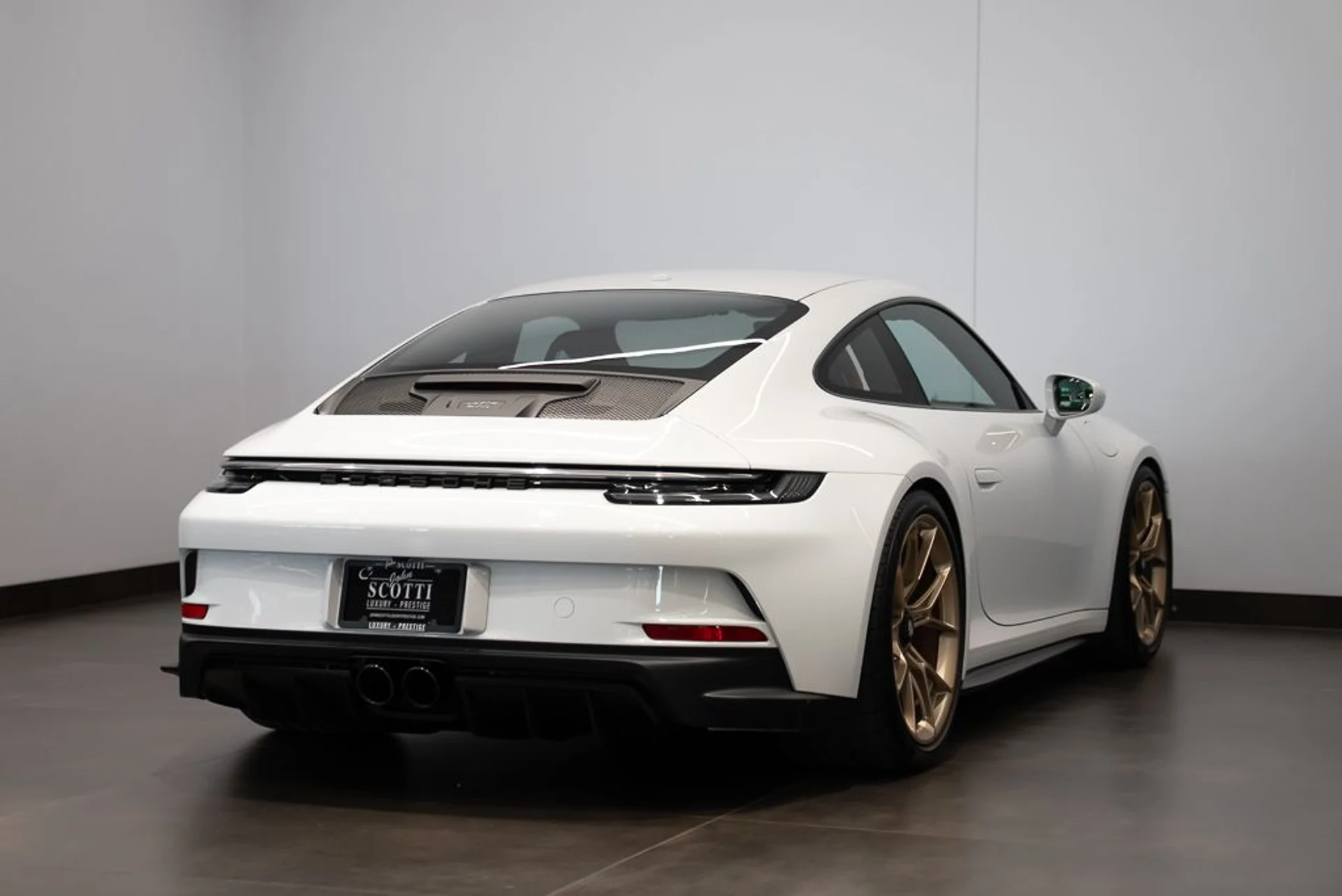 mph003_2584631672_porsche_911_2024_89dbf56ff2