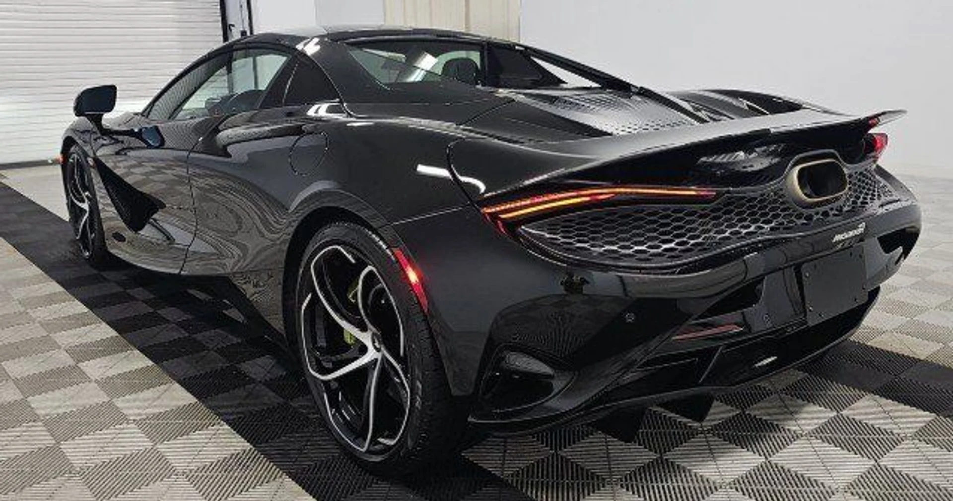 mph003_25853861_09edf81c3394b4585f43c1431e8b8980x_dfc619eb97