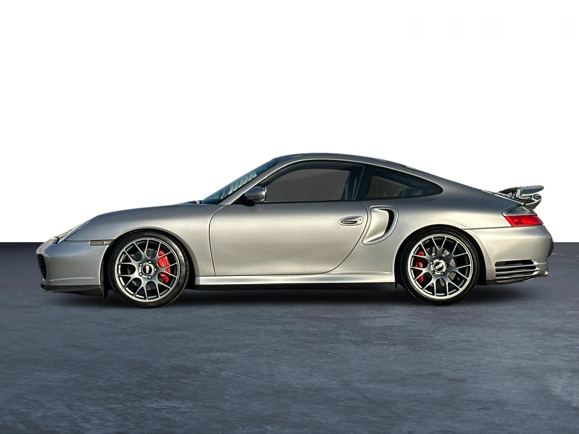 mph003_2587713850_Used_2002_Porsche_911_Turbo_1761919894_508d576b8a