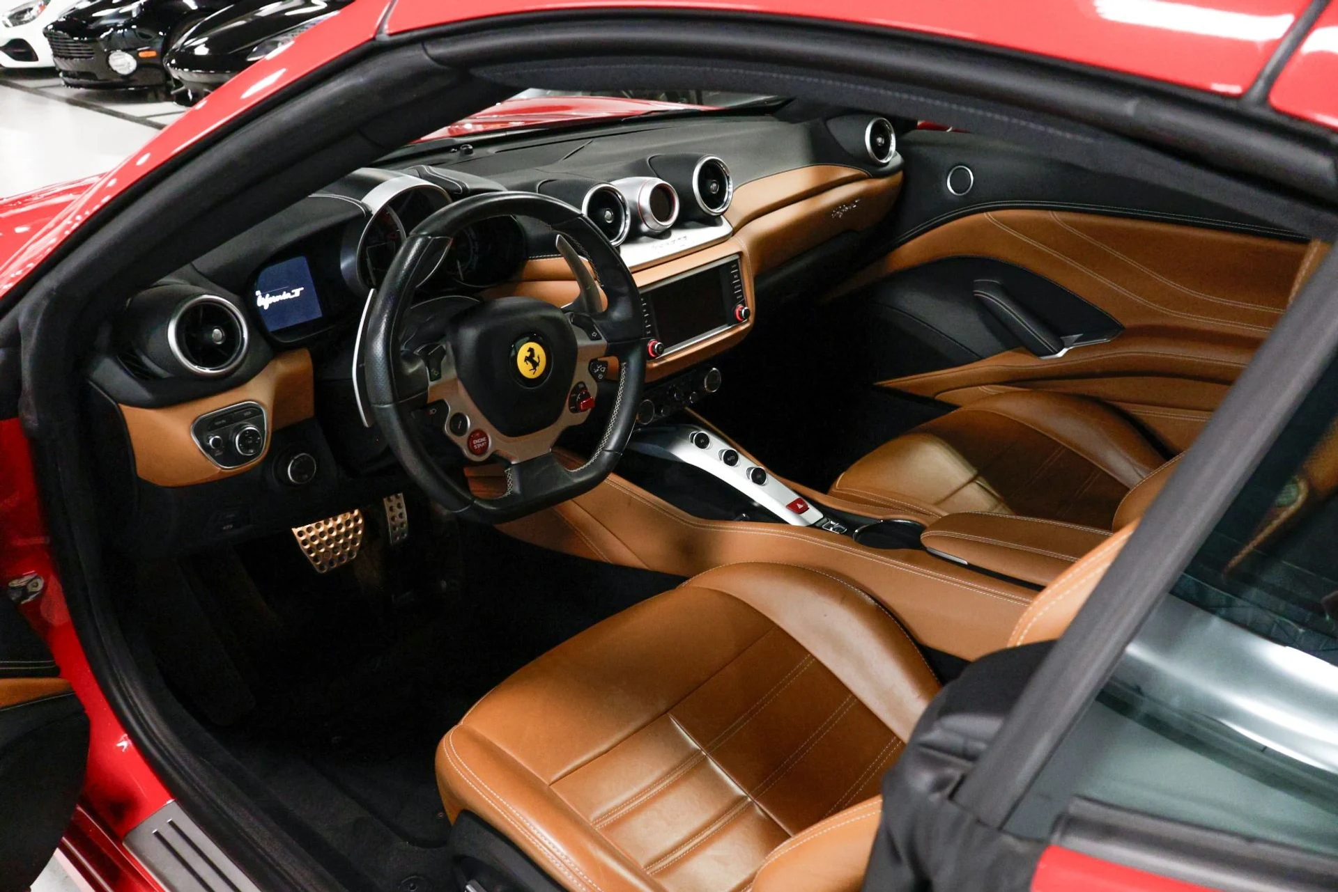 mph003_2597974233_Used_2016_Ferrari_California_T_1760481158_47678b463d