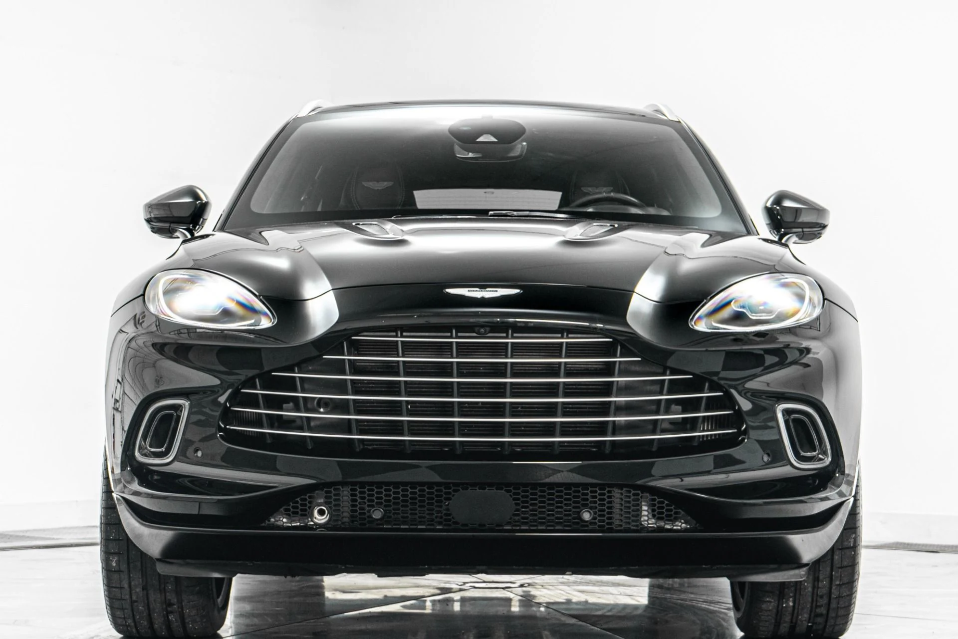 mph003_2605175315_Used_2021_Aston_Martin_DBX_Indulgence_Pack_Panoramic_Roof_1779371808_a027c89299