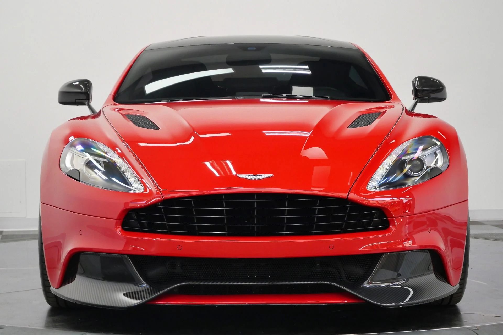 mph003_2607664988_Used_2014_Aston_Martin_Vanquish_AML_Color_V12_Power_Awesome_Sound_1781289634_200b51f18a