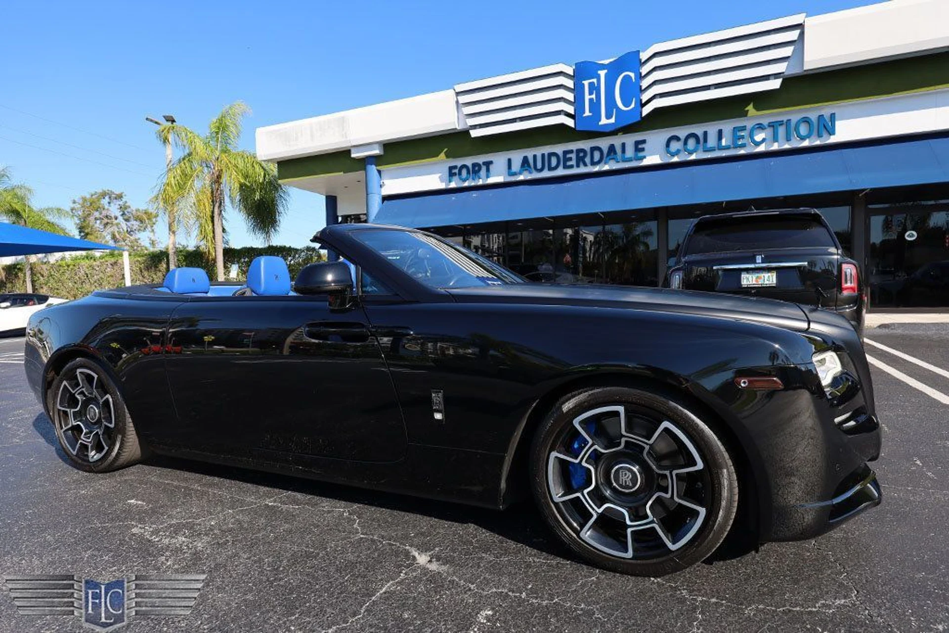 mph003_261357468_used_2018_rolls_royce_dawn_blackbadgeconvertible_6305_22965393_4_1024_e27a48eb41
