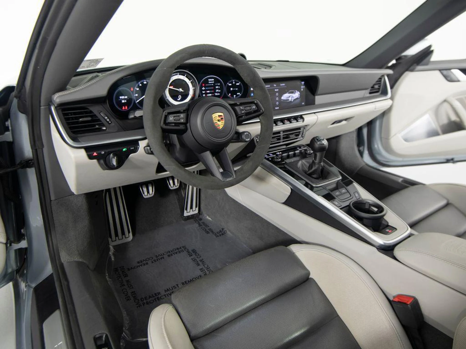 mph003_261642301_h_Of_Bpg8_F_f_B_Ol_Ra4_Y_Iwf1_Gq_JW_Wo_f65c3be5b9