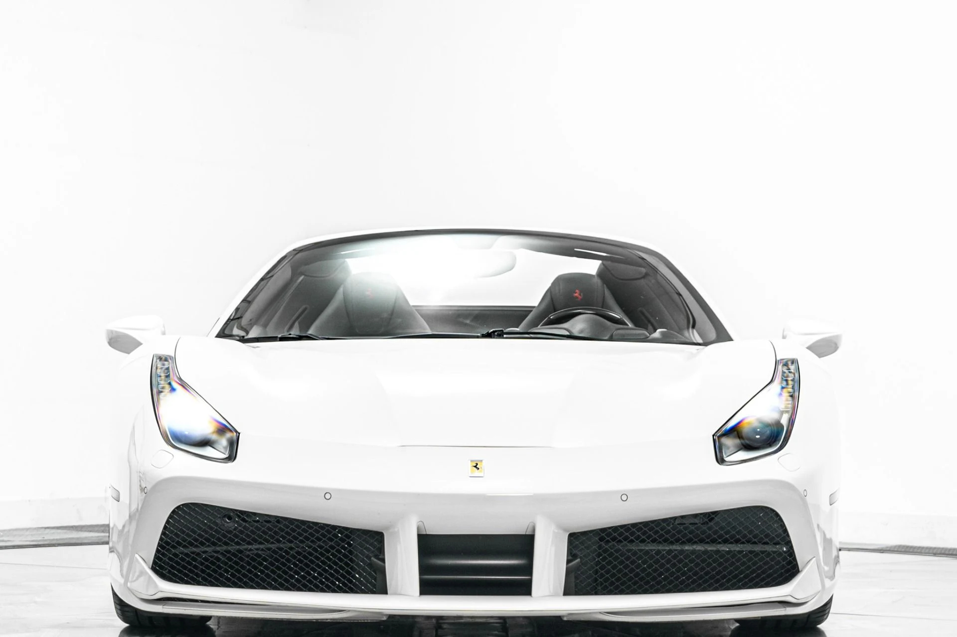 mph003_2632453720_Used_2018_Ferrari_488_Spider_1783615982_c464c5a2d4